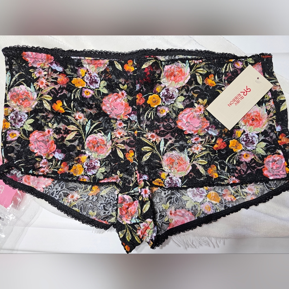 Ruby Ribbon Mirabelle girl short NWT XXL lace